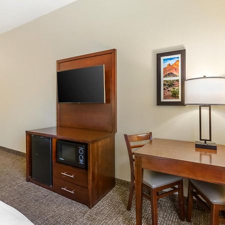 Comfort Inn And Suites Yuma I-8 Bagian luar foto