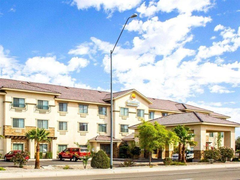 Comfort Inn And Suites Yuma I-8 Bagian luar foto