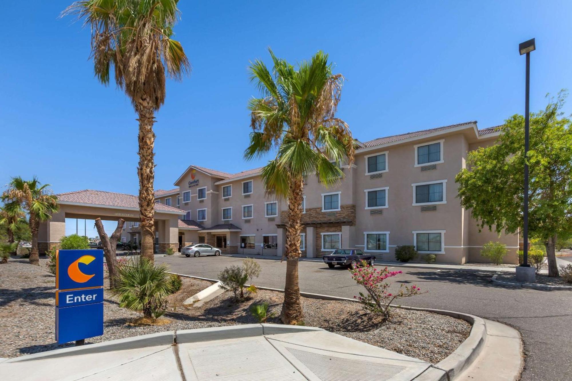 Comfort Inn And Suites Yuma I-8 Bagian luar foto