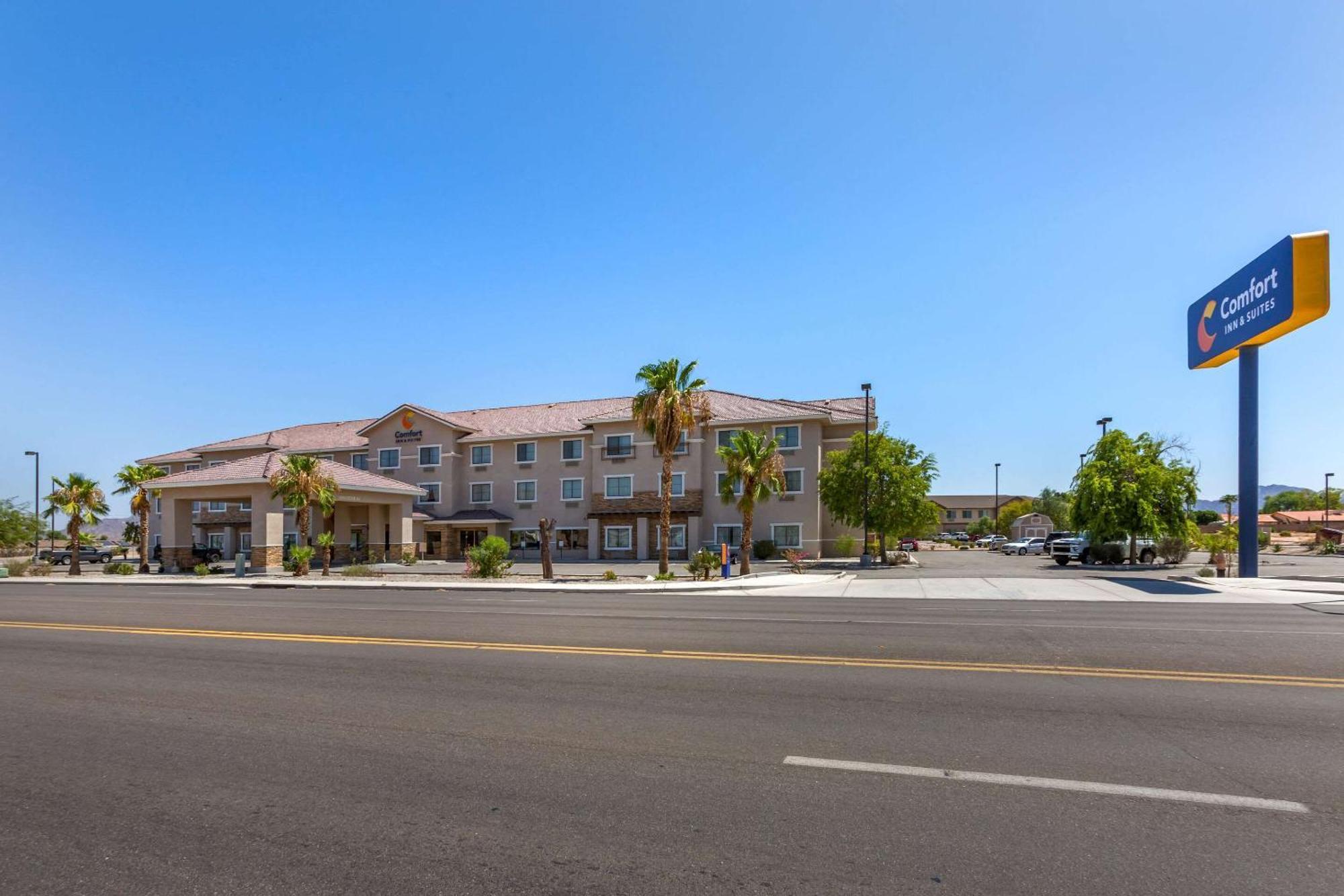 Comfort Inn And Suites Yuma I-8 Bagian luar foto
