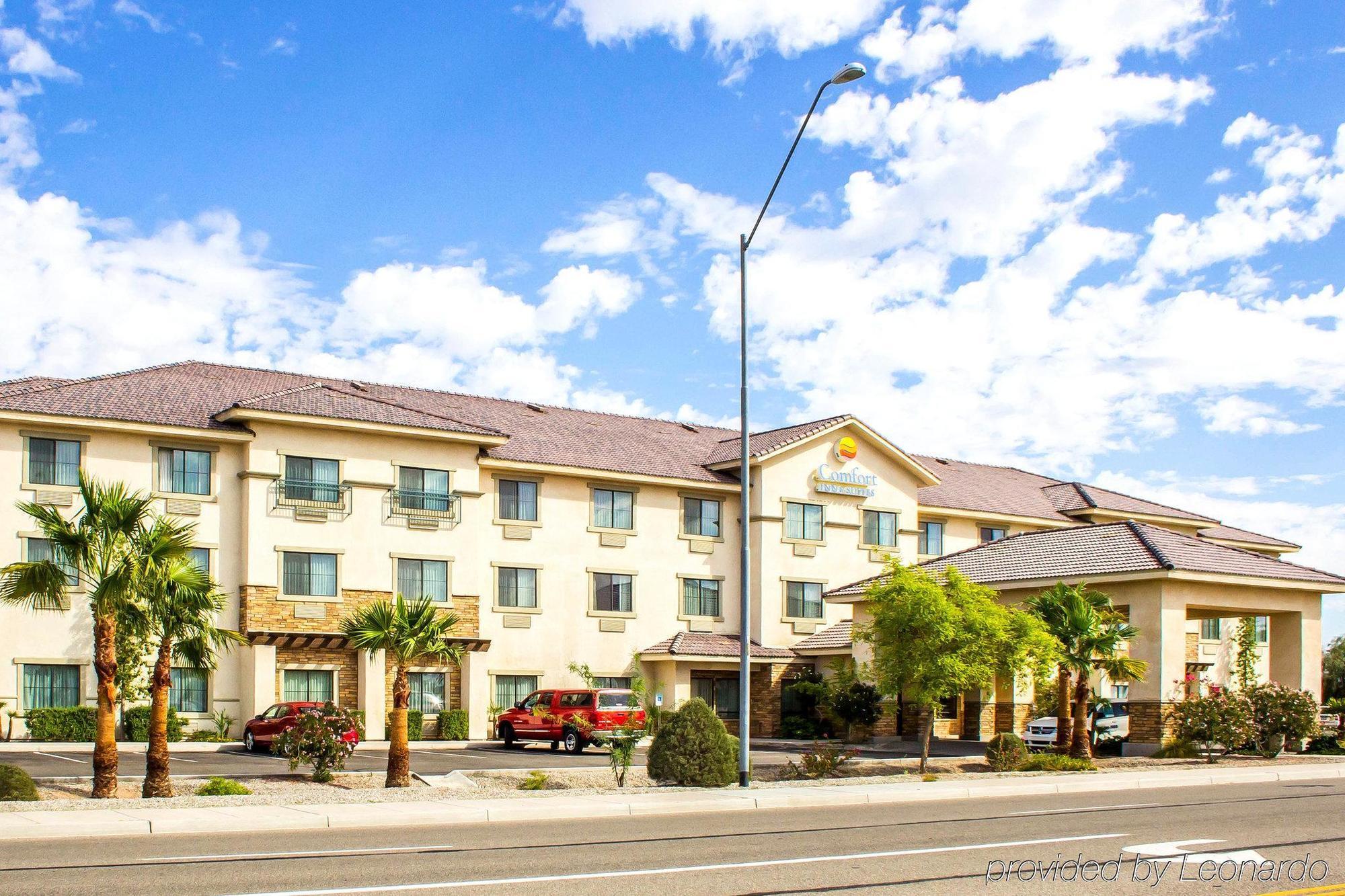 Comfort Inn And Suites Yuma I-8 Bagian luar foto